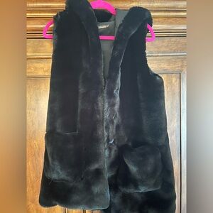 J McLaughlin Faux Fur Hooded Vest Small EUC